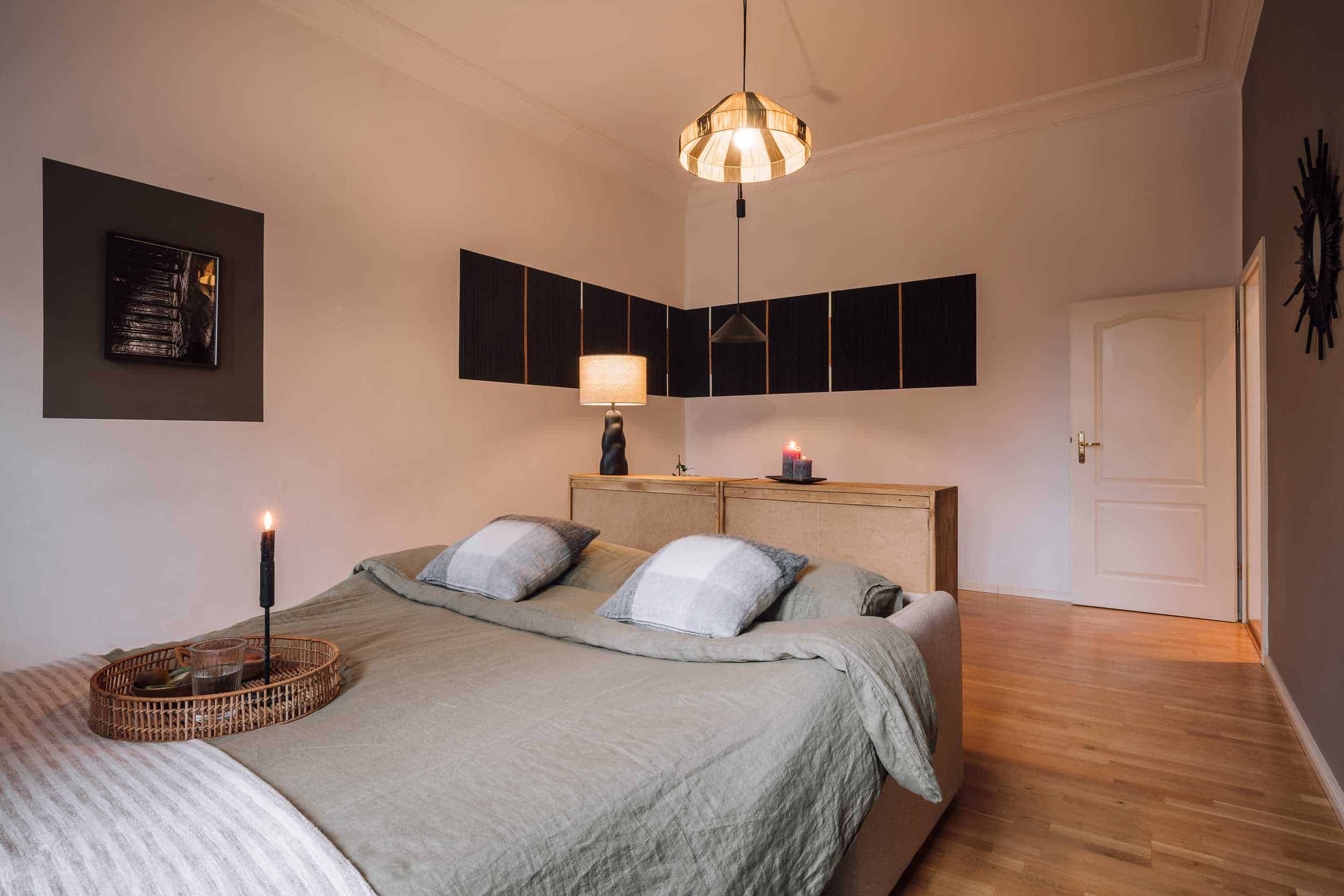 1 Bedroom 1 Bath Apartment - Bedroom?w=400&h=260&fit=crop&q=40&auto=format&trim=auto
